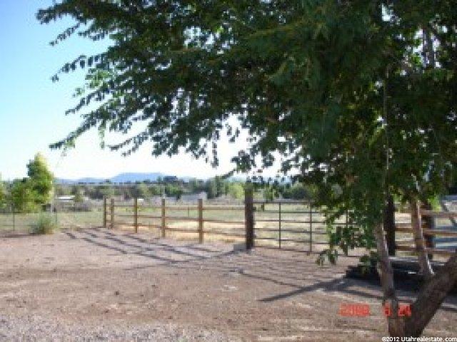 75 S Pioneer Cir, Brookside, UT 84782 — photo 11