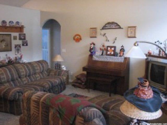 323 S 770 E, Salem, UT 84653 — photo 4