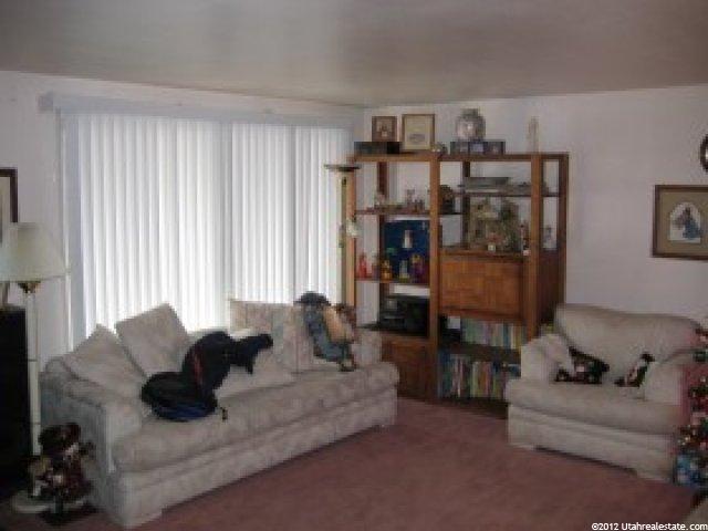 295 N 300 W, Bountiful, UT 84010 — photo 2