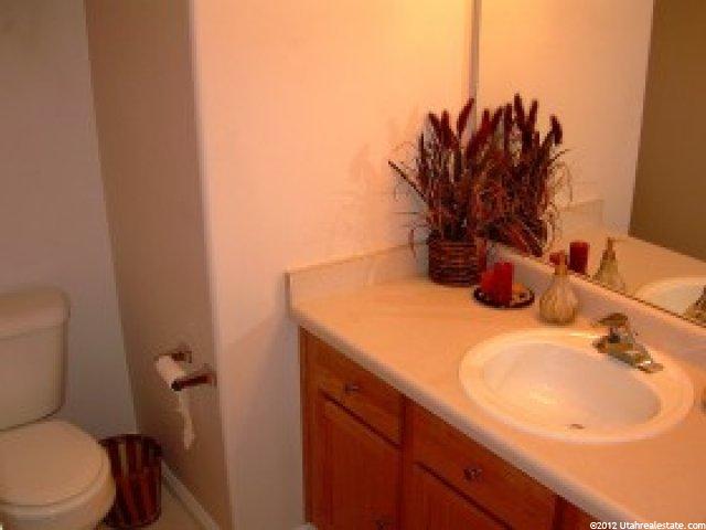 10463 S Sandy Point Dr E, Sandy, UT 84094 — photo 9