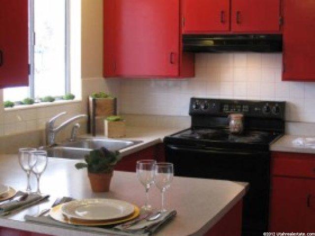 10503 Violet Dr, Sandy, UT 84094 — photo 3
