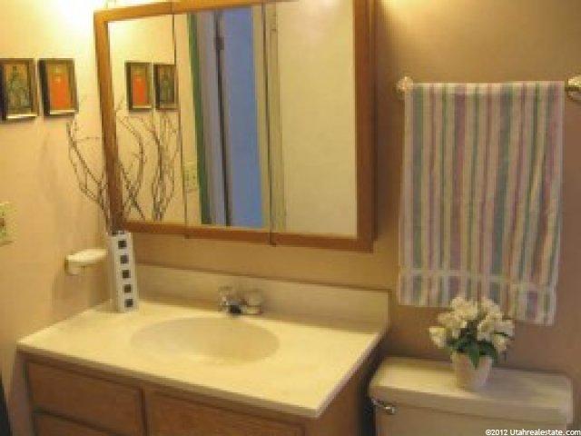 10503 Violet Dr, Sandy, UT 84094 — photo 8