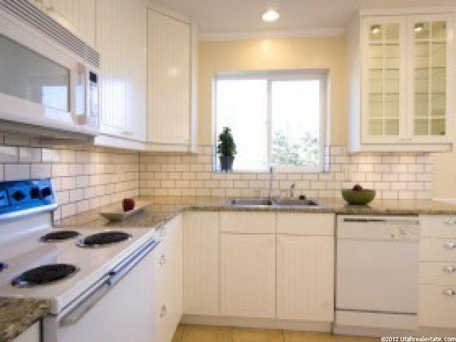 261 E 7390 S, Midvale, UT 84047 — photo 7