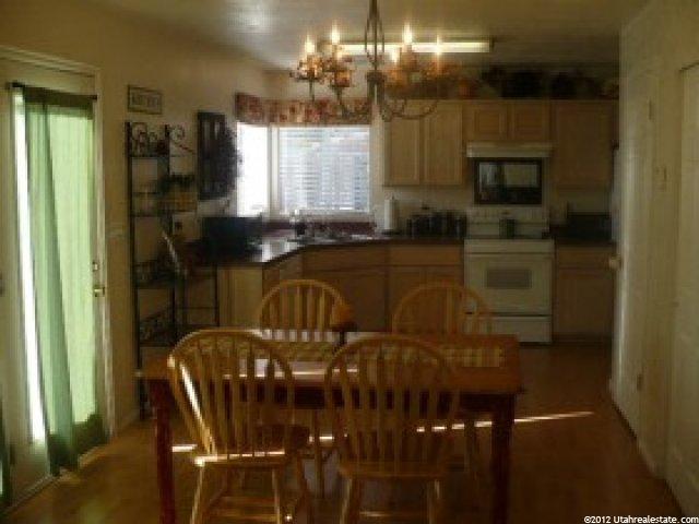 2023 Jenny Ln, Clearfield, UT 84015 — photo 2