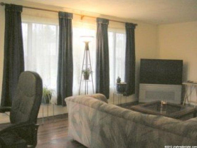 5140 S 2275 W, Roy, UT 84067 — photo 4