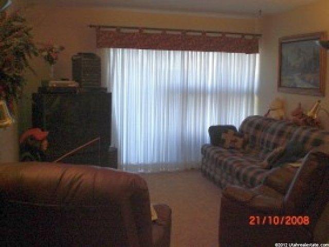 272 Peach Ln, Bountiful, UT 84010 — photo 2