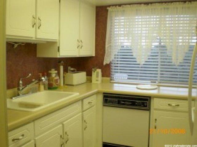 272 Peach Ln, Bountiful, UT 84010 — photo 4