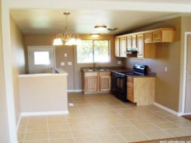 1105 E Sego Lily Dr, Sandy, UT 84094 — photo 3