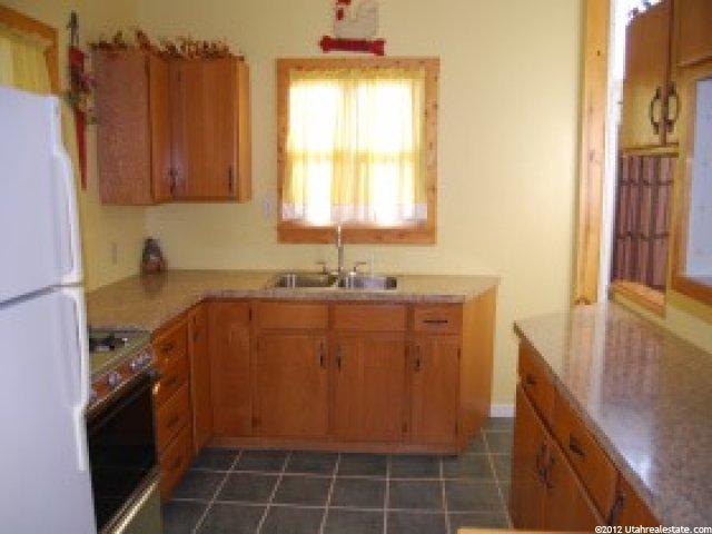 150 E 9100 S, Paradise, UT 84328 — photo 4