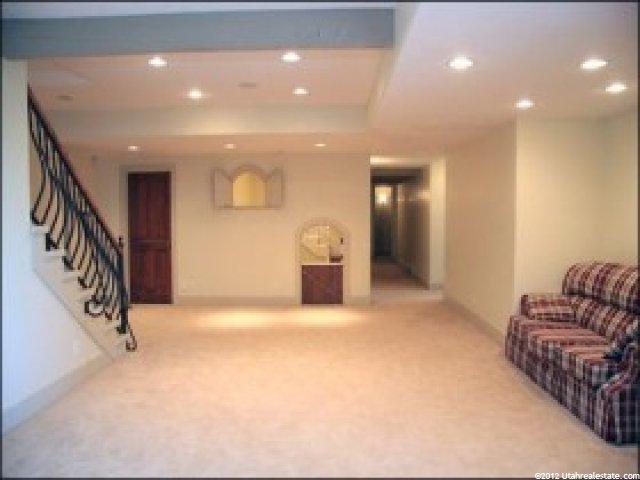 1694 S Stone Ridge Dr, Bountiful, UT 84010 — photo 8