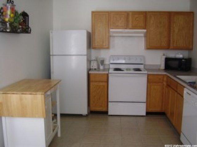 1987 N 2095 W, Clinton, UT 84015 — photo 2