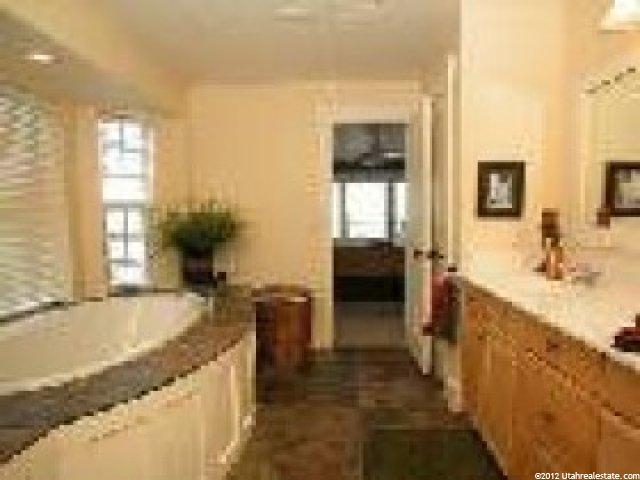 610 Foxridge Dr, Providence, UT 84332 — photo 5
