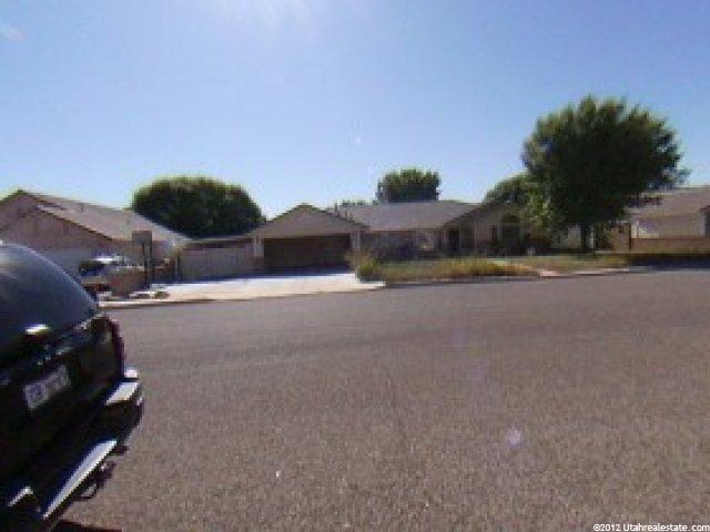 827 W 100 S, Hurricane, UT 84737 — photo 3