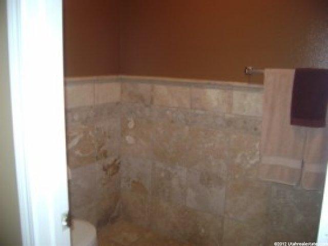 490 E 700 S #B24, Clearfield, UT 84015 — photo 6