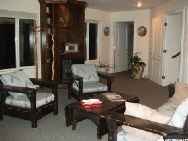 586 E 800 S, New Harmony, UT 84757 — photo 4