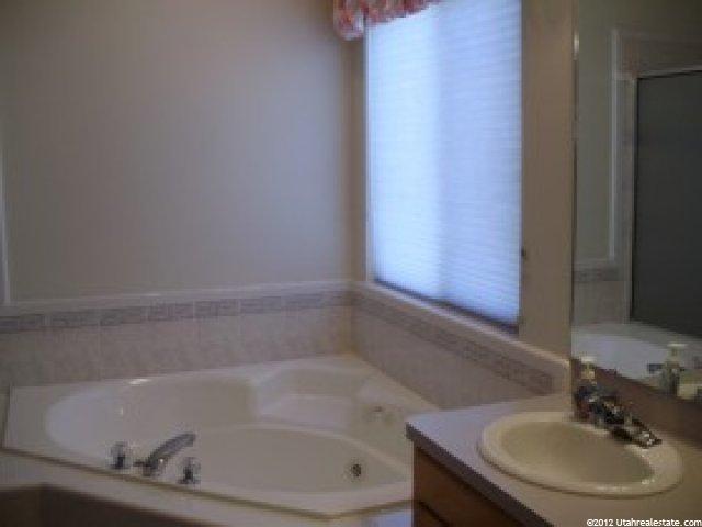 1342 N 1500 W, Clinton, UT 84015 — photo 8