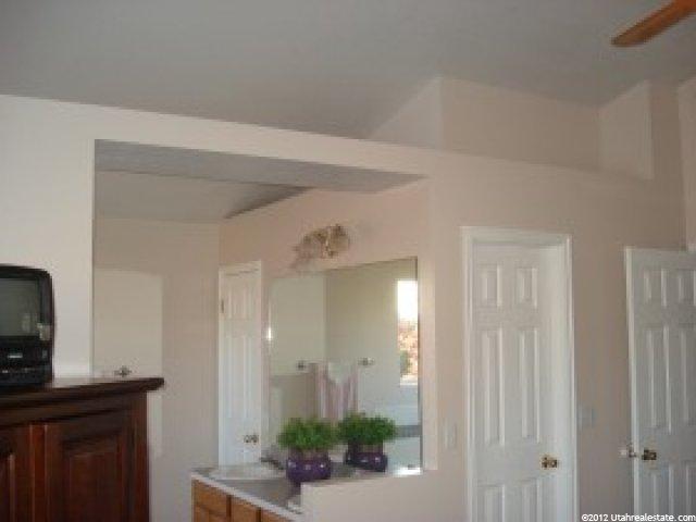906 E 625 S, Layton, UT 84041 — photo 8