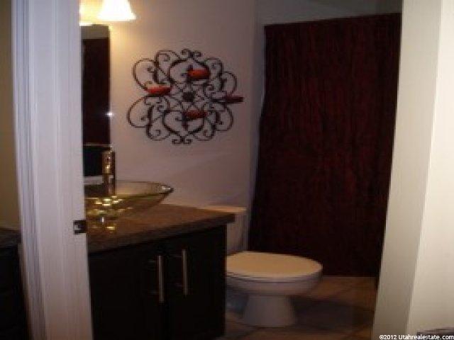 726 Sandy Point Dr, Sandy, UT 84094 — photo 6