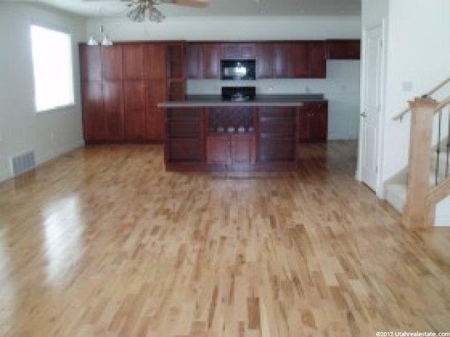448 Hawthorne Dr, Providence, UT 84332 — photo 2