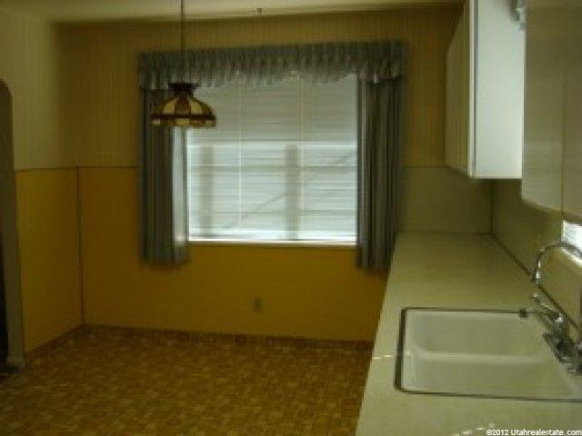 121 Adams Ave, Ogden, UT 84404 — photo 2