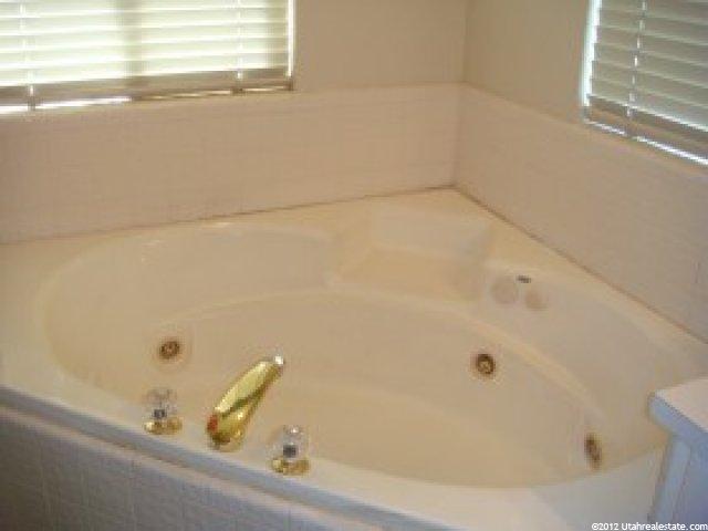 1659 E 2400 N, Layton, UT 84040 — photo 11