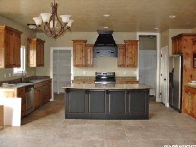 2566 E 8150 S, South Weber, UT 84405 — photo 3