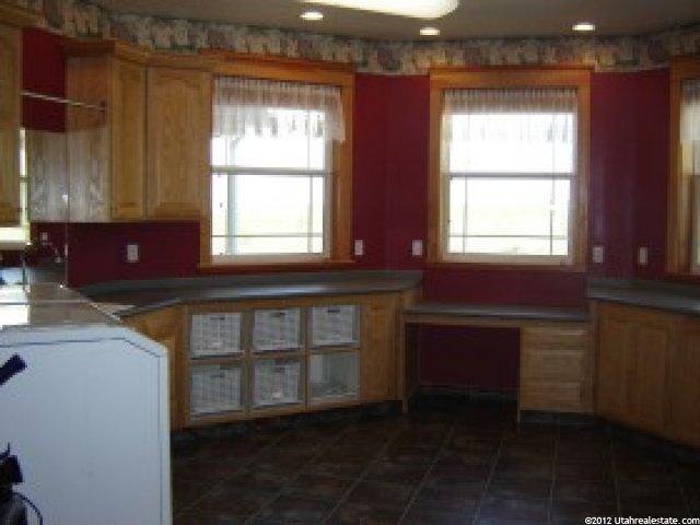 410 E 8780 S, Paradise, UT 84328 — photo 3