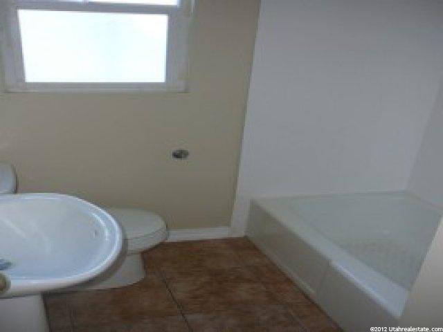 21 Yale Res E, South Ogden, UT 84403 — photo 2