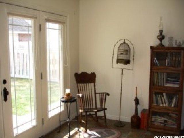 5164 S 350 E, Washington Terrace, UT 84405 — photo 2