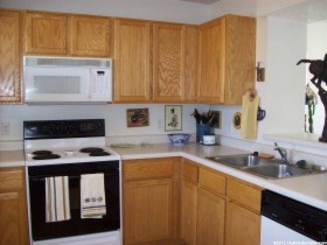 5660 W Braemar Ct, West Valley City, UT 84128 — photo 2