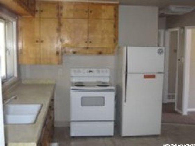 177 W 4500 S, Washington Terrace, UT 84405 — photo 2