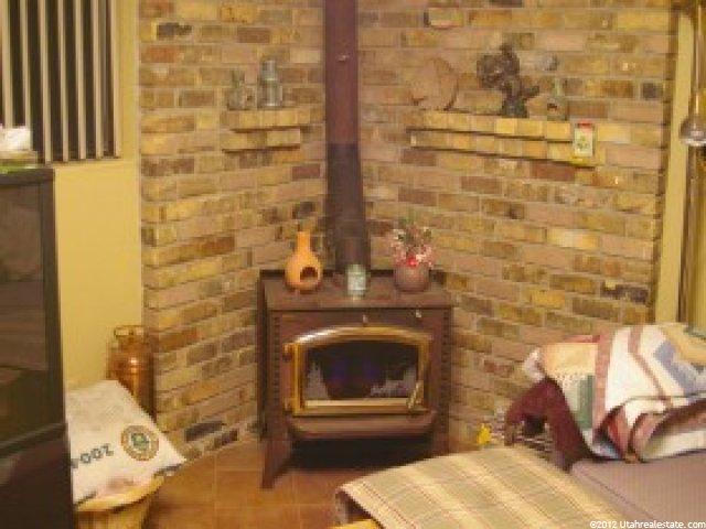 735 Mountain View Rd, Centerville, UT 84014 — photo 2