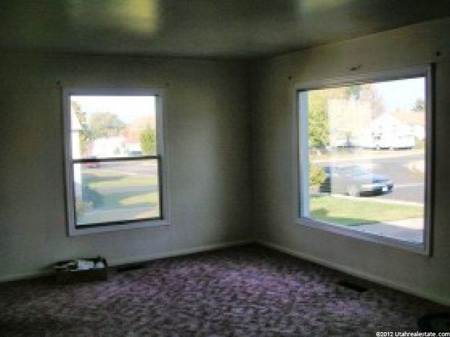 198 S Lakeview Dr, Clearfield, UT 84015 — photo 3