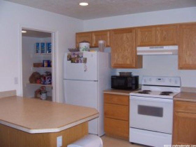1019 Sara Ln, Ogden, UT 84404 — photo 5