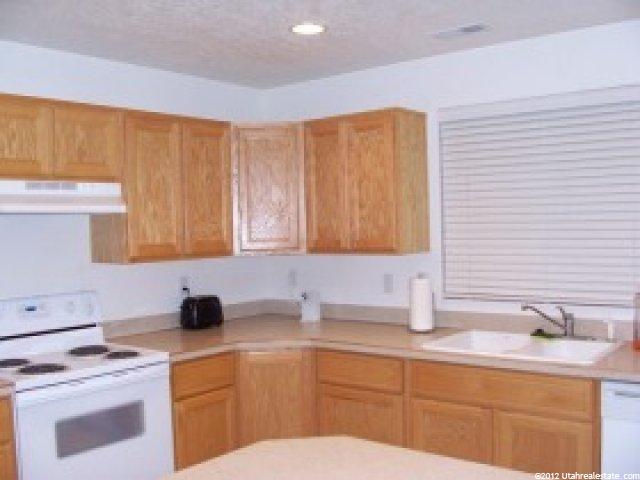 1019 Sara Ln, Ogden, UT 84404 — photo 6