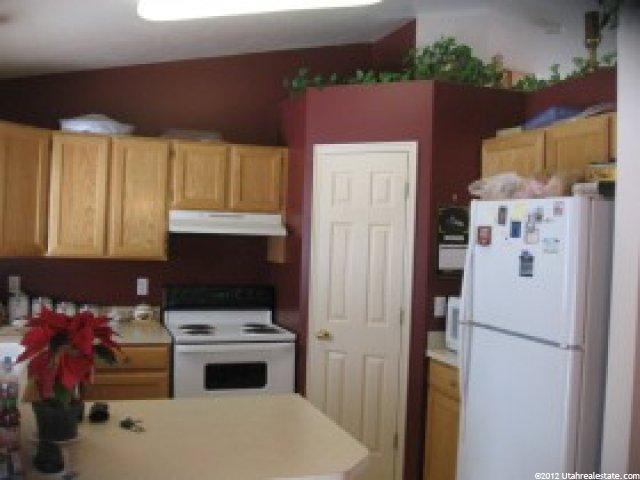382 Wildflower Cir, Ogden, UT 84404 — photo 2