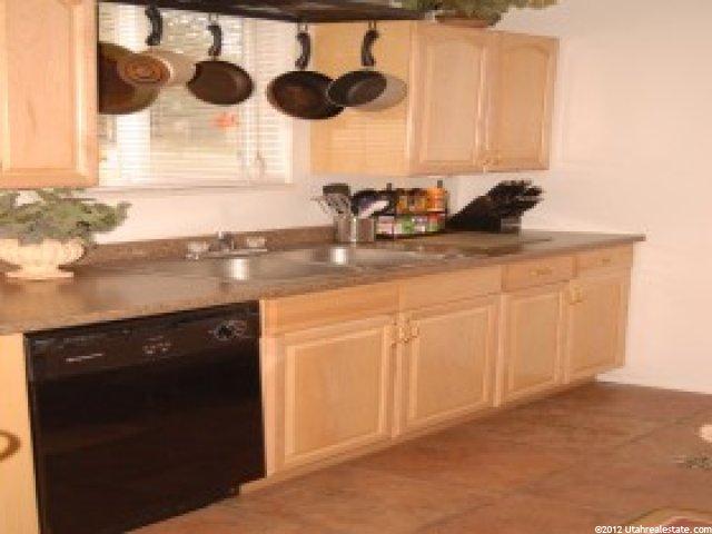5235 S Glendon St #M2, Murray, UT 84123 — photo 2