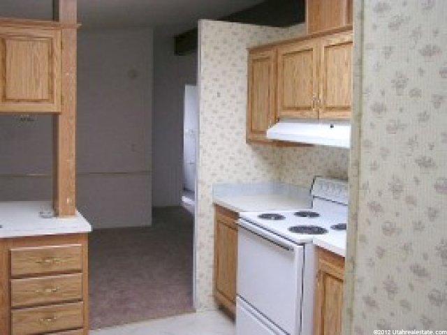 267 Jordan View Dr, Sandy, UT 84070 — photo 2