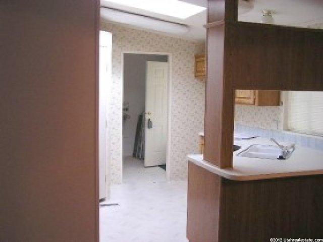 267 Jordan View Dr, Sandy, UT 84070 — photo 3