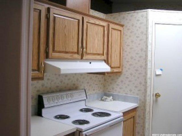 267 Jordan View Dr, Sandy, UT 84070 — photo 4