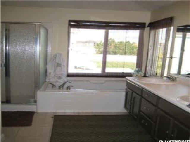 1944 N 25 E, Layton, UT 84041 — photo 10