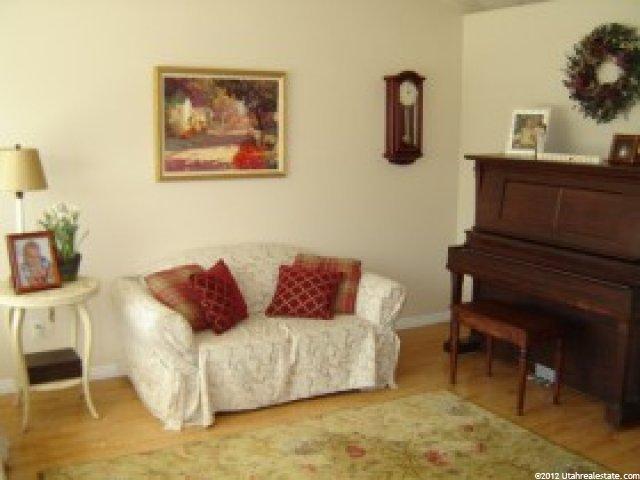 1004 W 4200 S, Riverdale, UT 84405 — photo 2