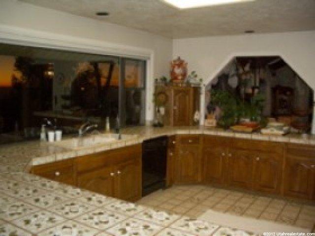1809 E Beus Dr S, Ogden, UT 84403 — photo 4