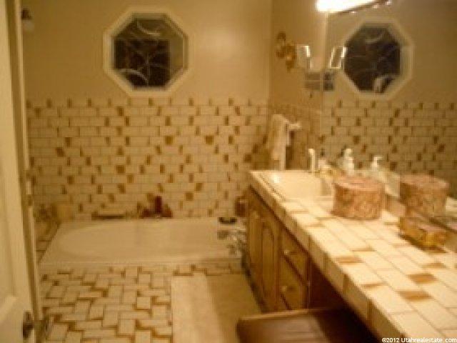 1809 E Beus Dr S, Ogden, UT 84403 — photo 8