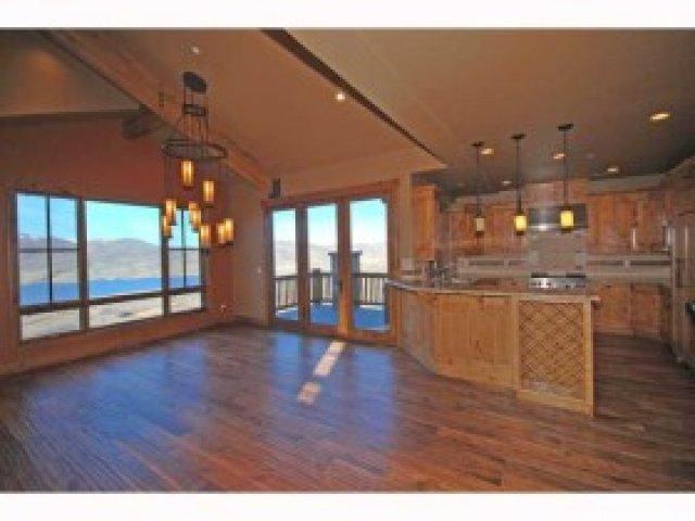 10861 N Hideout Cv, Jordanelle, UT 84032 — photo 2