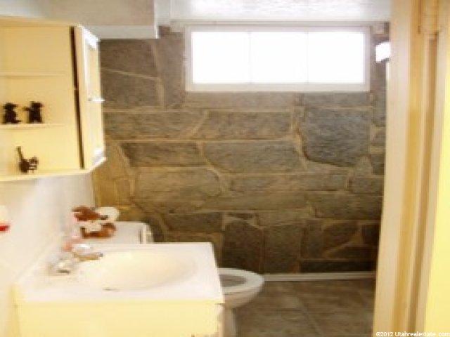 786 Cross St, Ogden, UT 84404 — photo 6