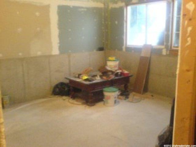 4153 Lily Dr, Roy, UT 84067 — photo 9