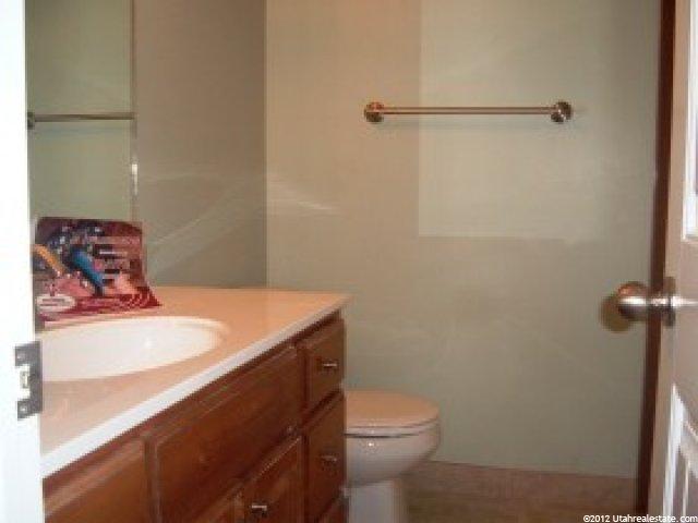 94 W 2400 N, Layton, UT 84041 — photo 8