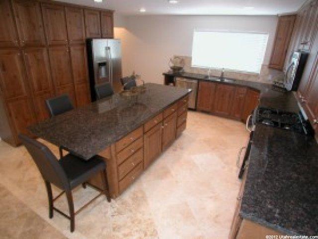 2148 Pinecrest Ln, Sandy, UT 84092 — photo 2