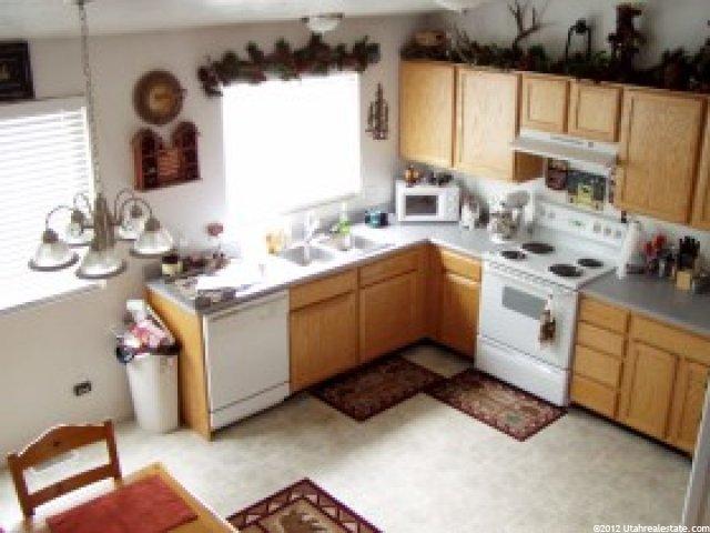 115 W 1875 N, North Ogden, UT 84414 — photo 4
